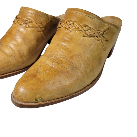 Vintage the Wild Pair tan leather clogs mule Size 9D - Picture 2 of 10